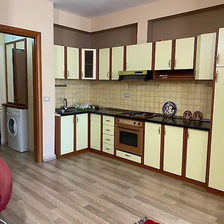 *heart Of New Bazaar 1 Bed Apt* Daire *